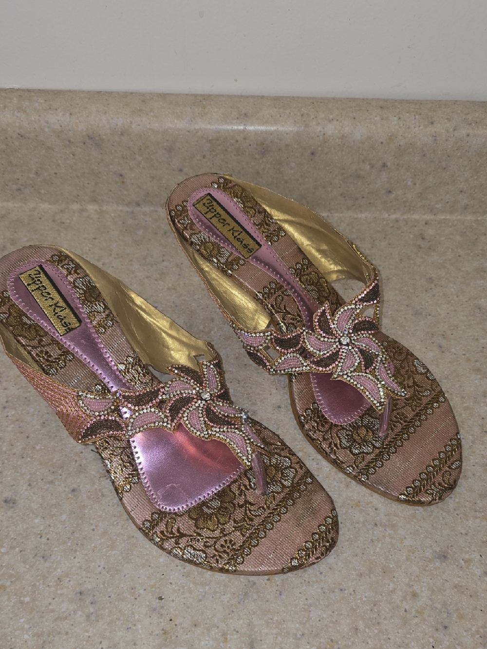 Pink & Gold Beaded Thong Sandals - 10